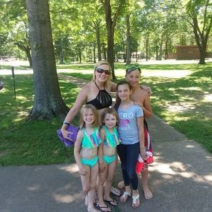 Meet your Posher, Melissa